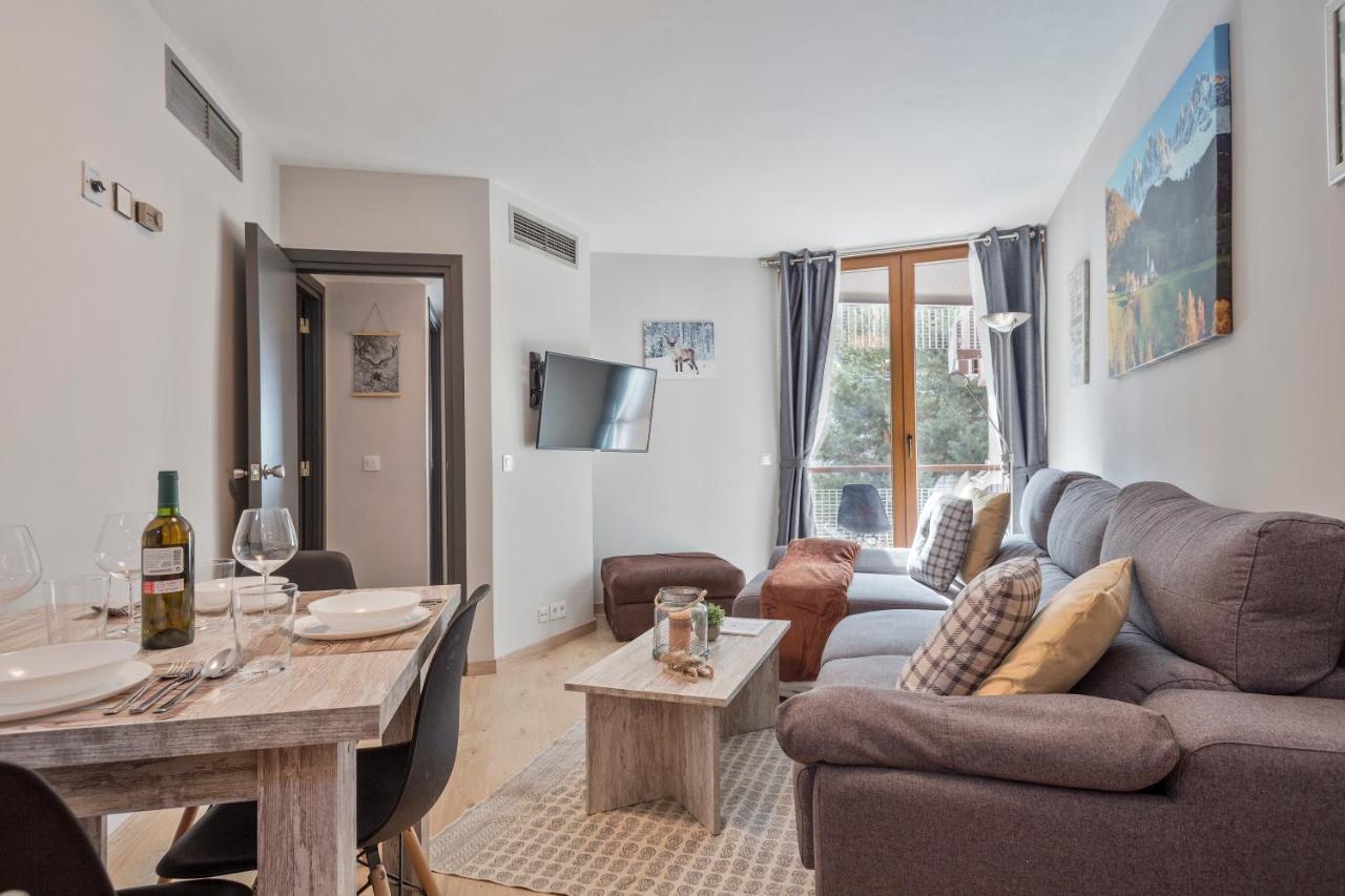 Apartamento Renovado Baqueira 1500 Daire Naut Aran Dış mekan fotoğraf